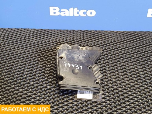 Крышка блока предохранителей